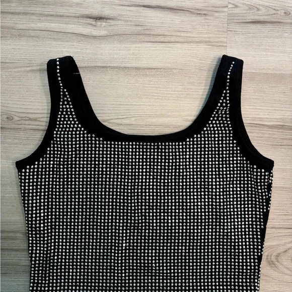 Source Unknown Black and Silver Studded Crop Top - Picture 3 of 6